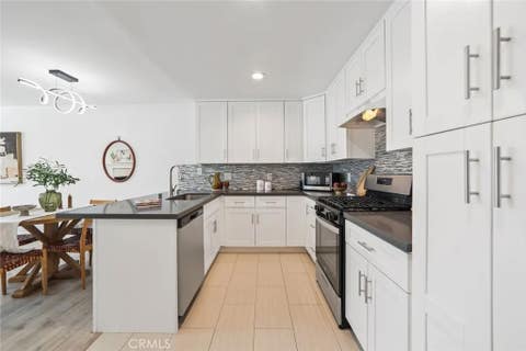 Tiny photo for 4189 Vineland AVE #120, Studio City, CA 91602 (MLS # SR26171611)