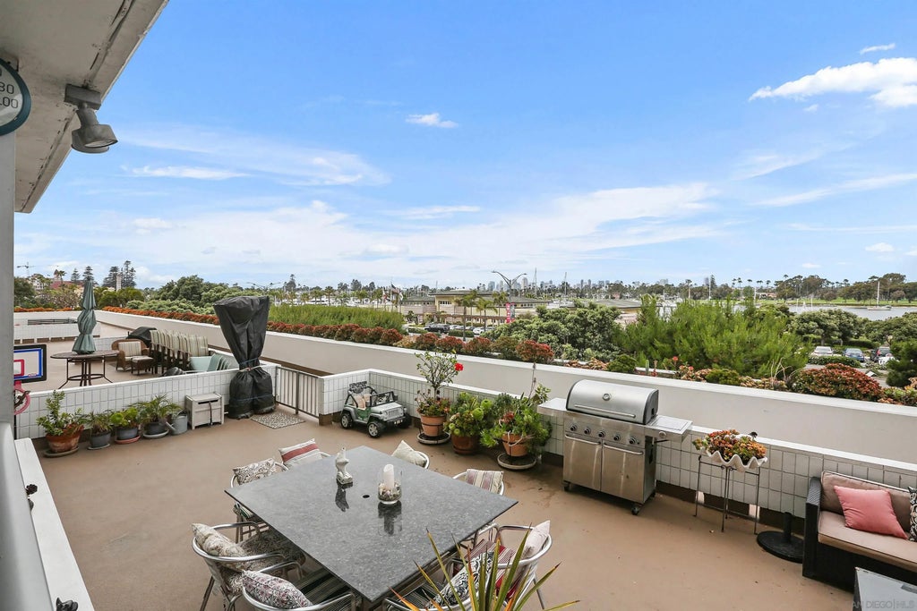 Photo of 1770 Avenida Del Mundo #106, Coronado, CA 92118 (MLS # 260014623)