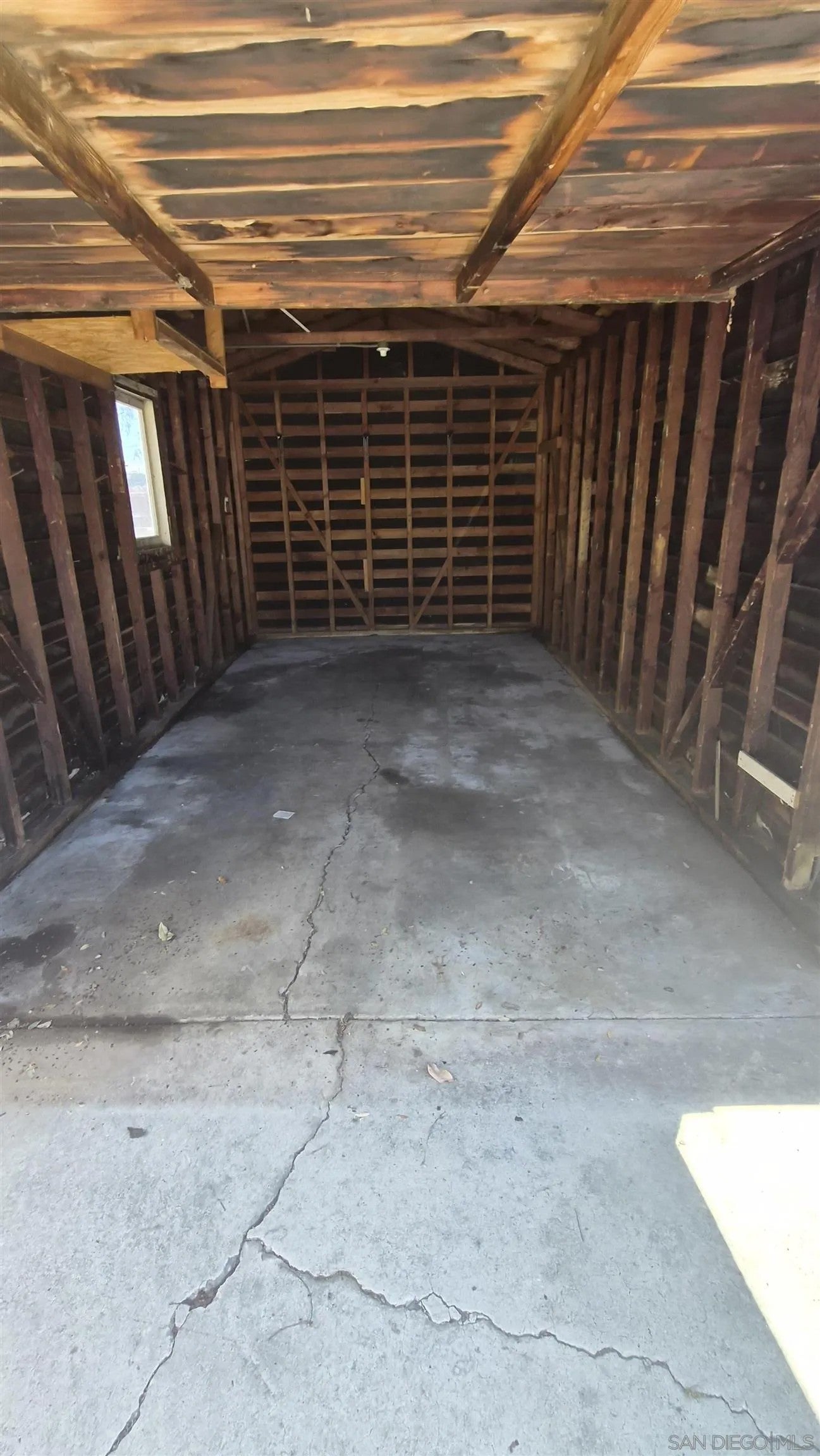 4649 Altadena