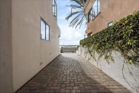 Tiny photo for 3535 Riviera Drive, San Diego, CA 92109 (MLS # 260005293)