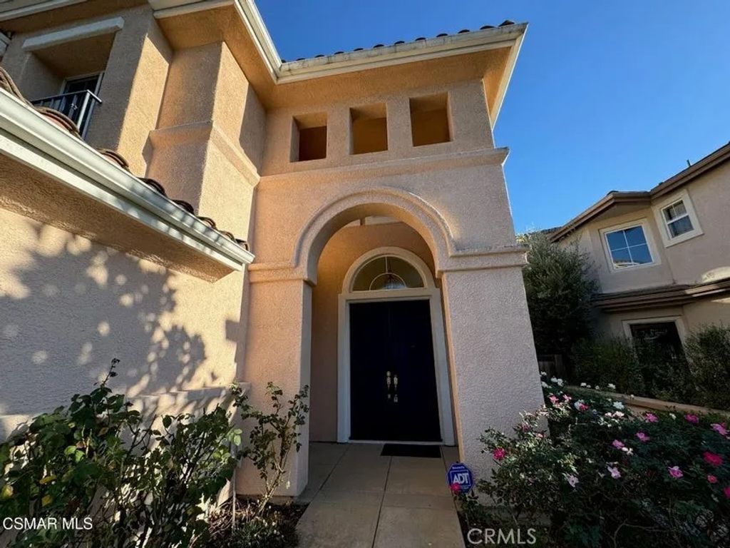 Photo of 2980 Blazing Star Dr, Thousand Oaks, CA 91362 (MLS # SR26012695)