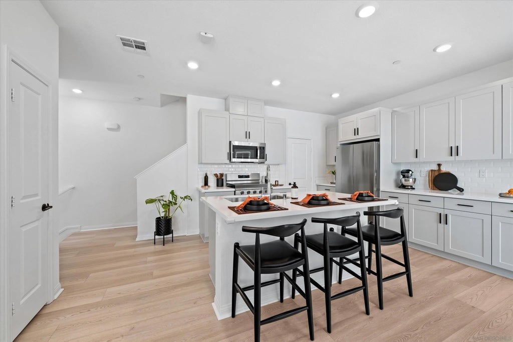 Photo of 1996 Elevate Way, Chula Vista, CA 91915 (MLS # 260019612)