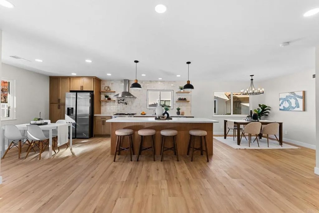 16602 San Salvador Court