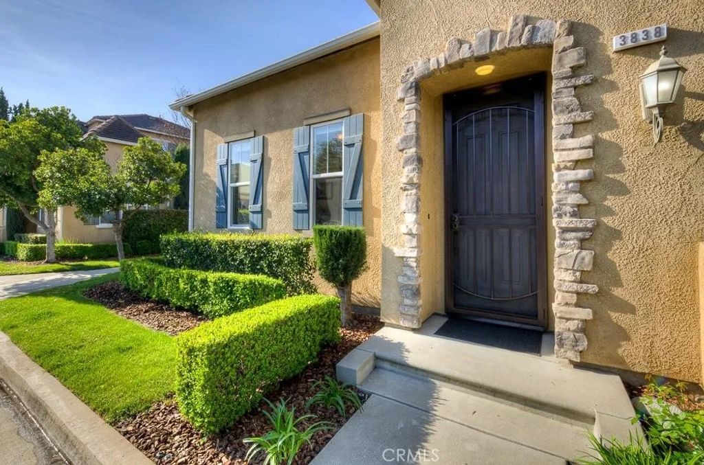 Photo of 3838 Moody Ln, Clovis, CA 93619 (MLS # SC26060372)