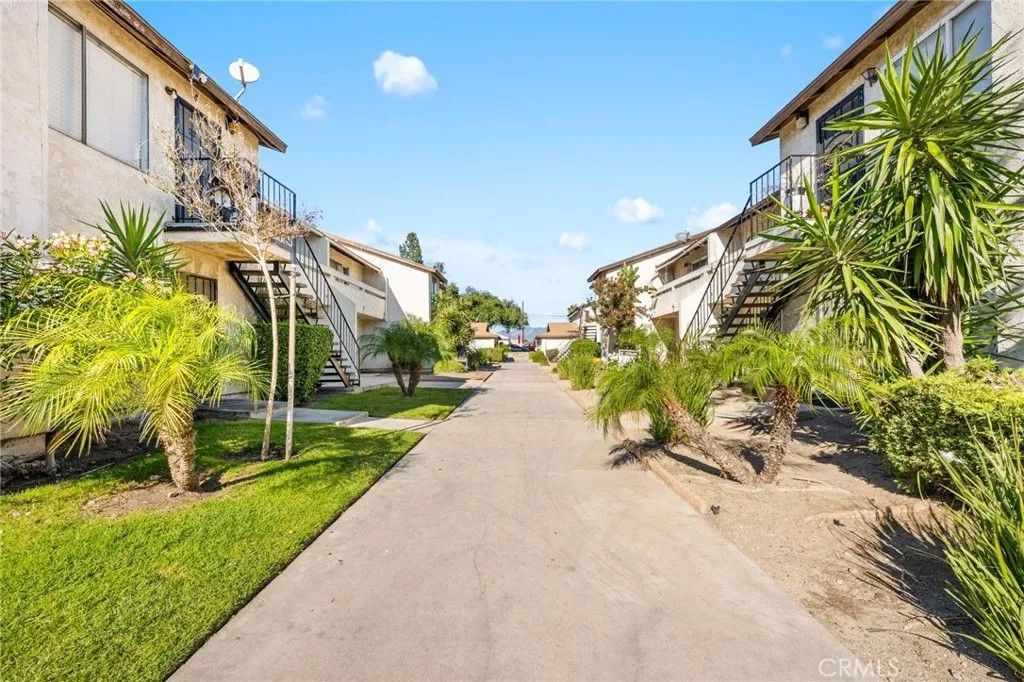 Photo of 17425 Arrow BL Blvd #8, Fontana, CA 92335 (MLS # SW25270401)