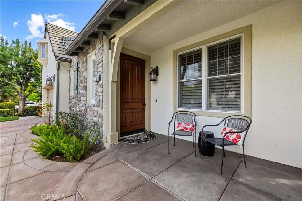 27015 Timberline Terrace