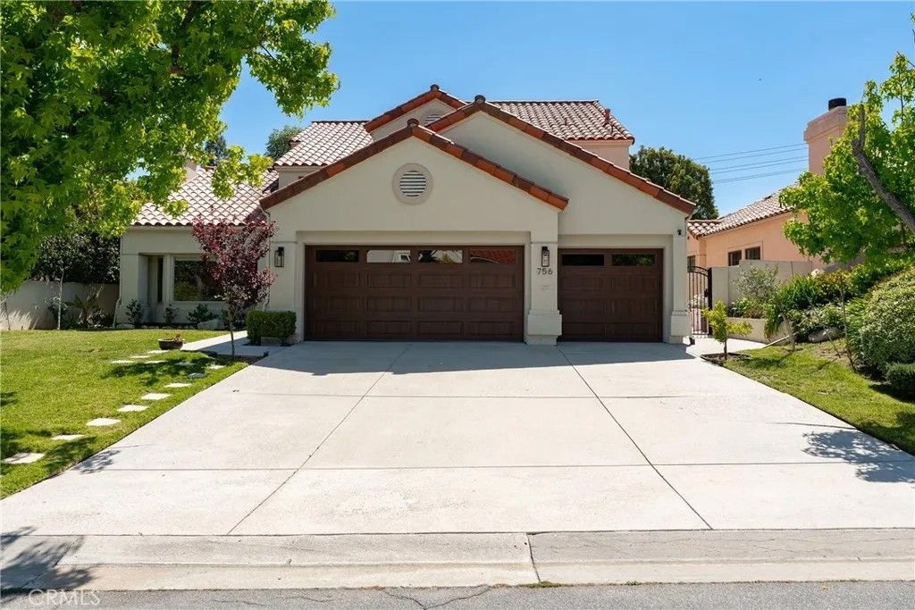 Photo of 756 Cedar Point, Westlake Village, CA 91362 (MLS # SR26079300)