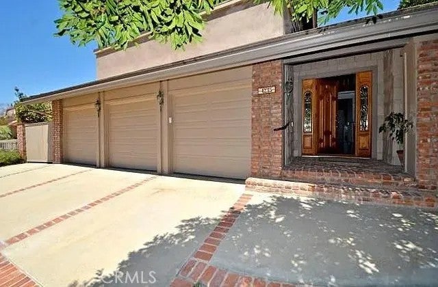 4235 Rousseau Lane