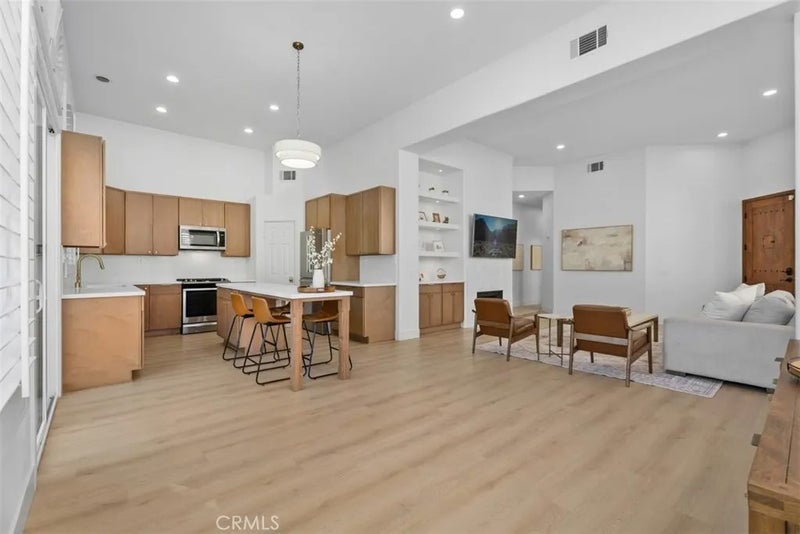 28096 Paseo Hacienda