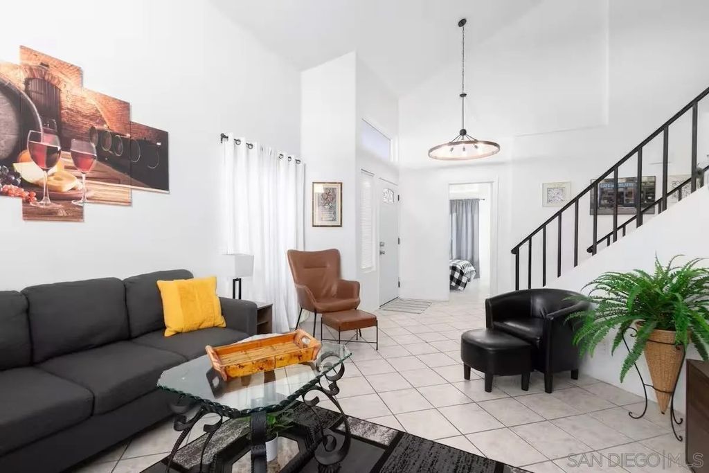 Photo of 24643 Leafwood Dr, Murrieta, CA 92562 (MLS # 2600268)