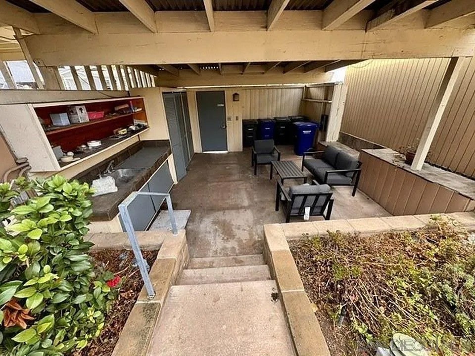 7987-91 Normal Ave