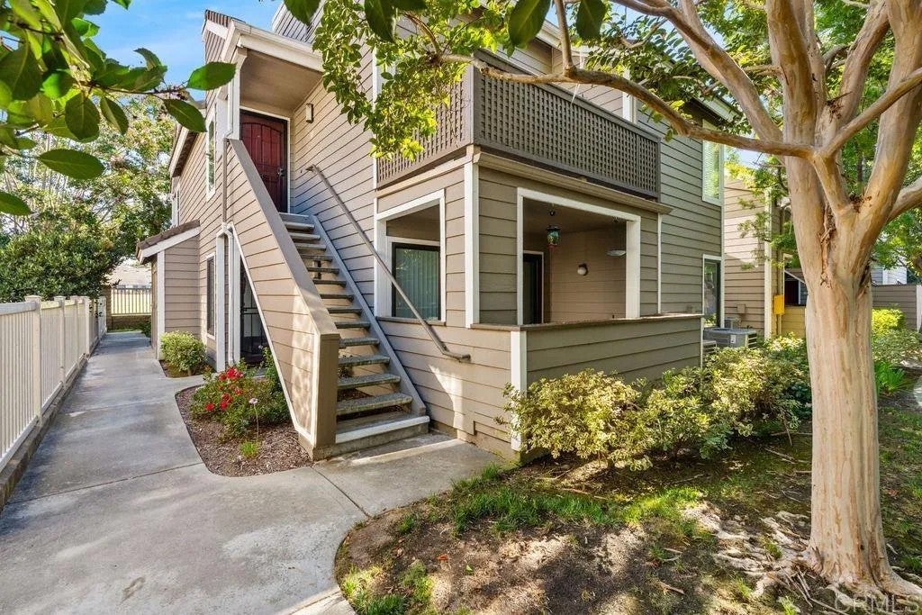 1083 Shadowridge Drive 100