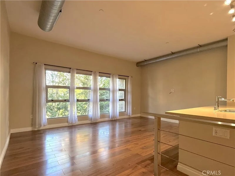 133 The Promenade North 107