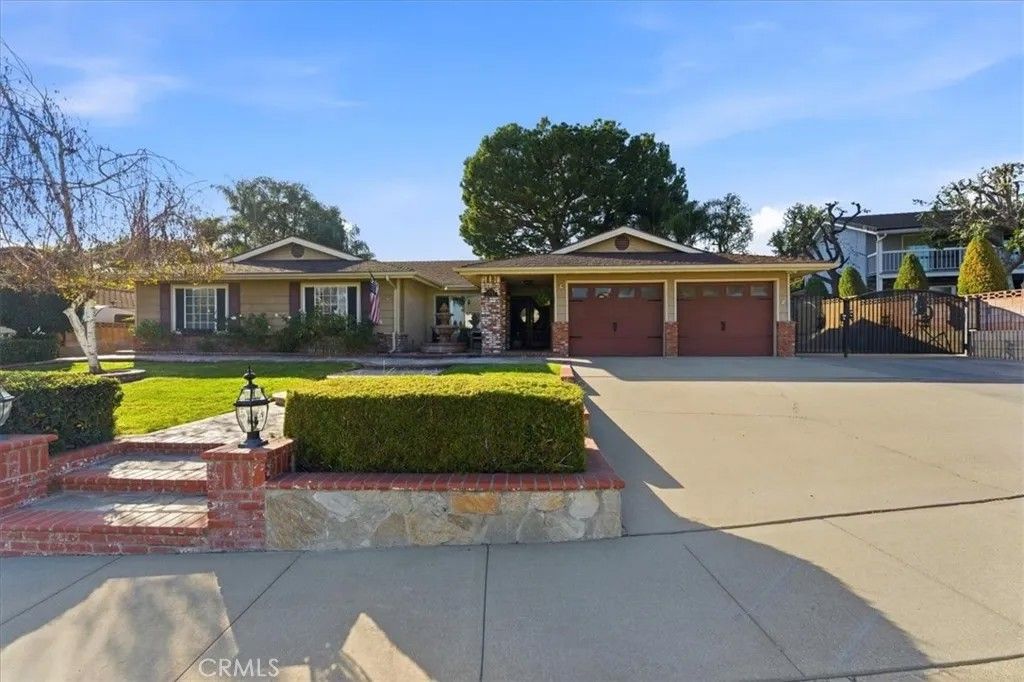 Photo of 1931 Eloise Way, Upland, CA 91784 (MLS # CV26024797)