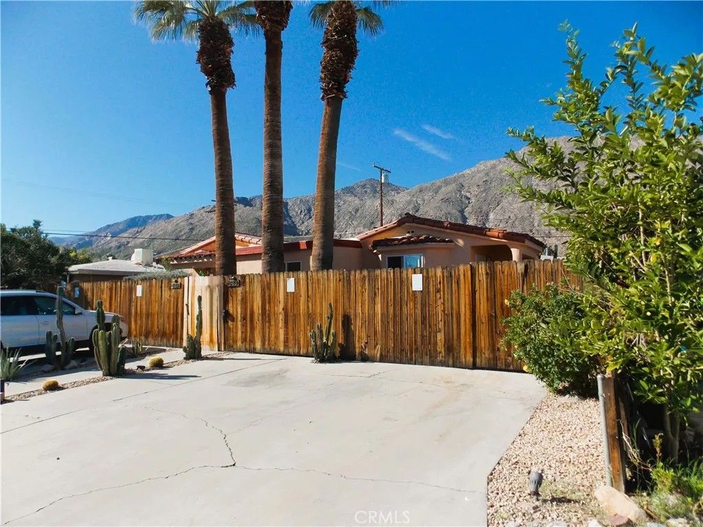 Photo of 583 S Calle Abronia, Palm Springs, CA 92264 (MLS # IG26024498)