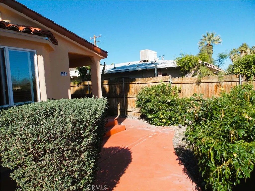 Photo of 583 S Calle Abronia, Palm Springs, CA 92264 (MLS # IG26024498)