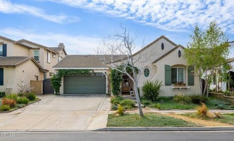 Photo of 3452 Brookwood Lane, Oxnard, CA 93036 (MLS # V1-35870)