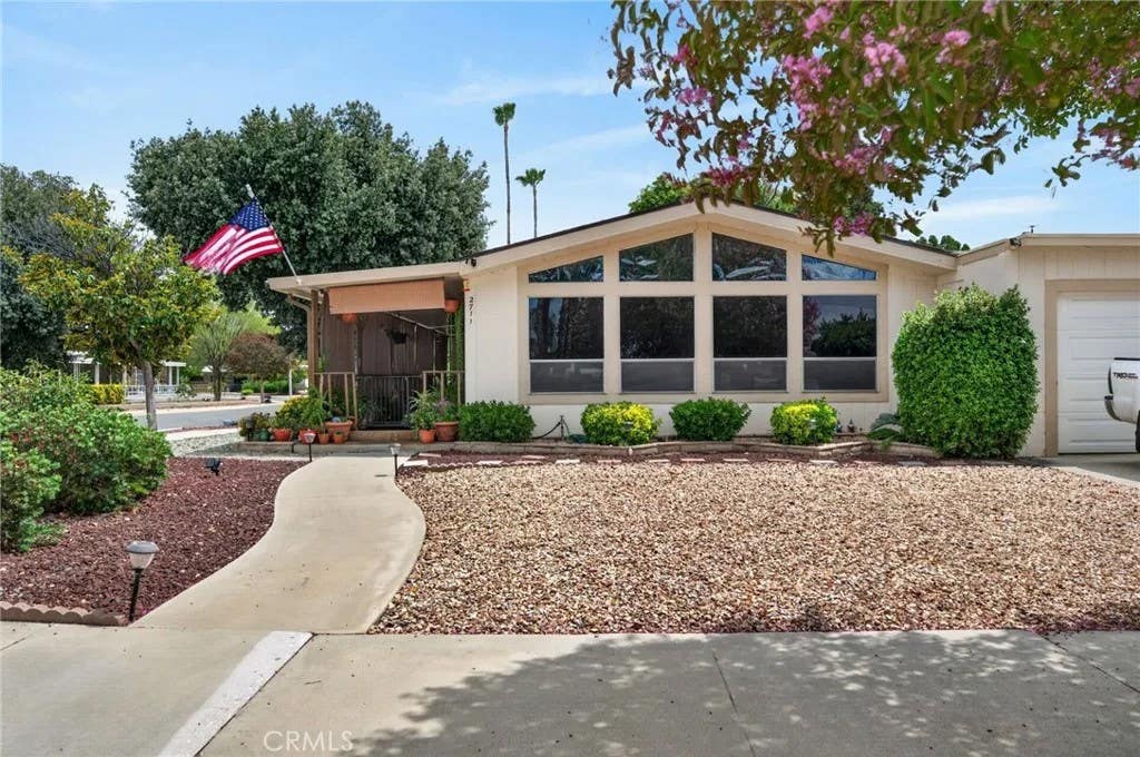 Photo of 2711 Chamise WAY, Hemet, CA 92545 (MLS # SW26118192)