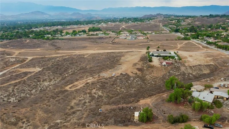 976 Highridge