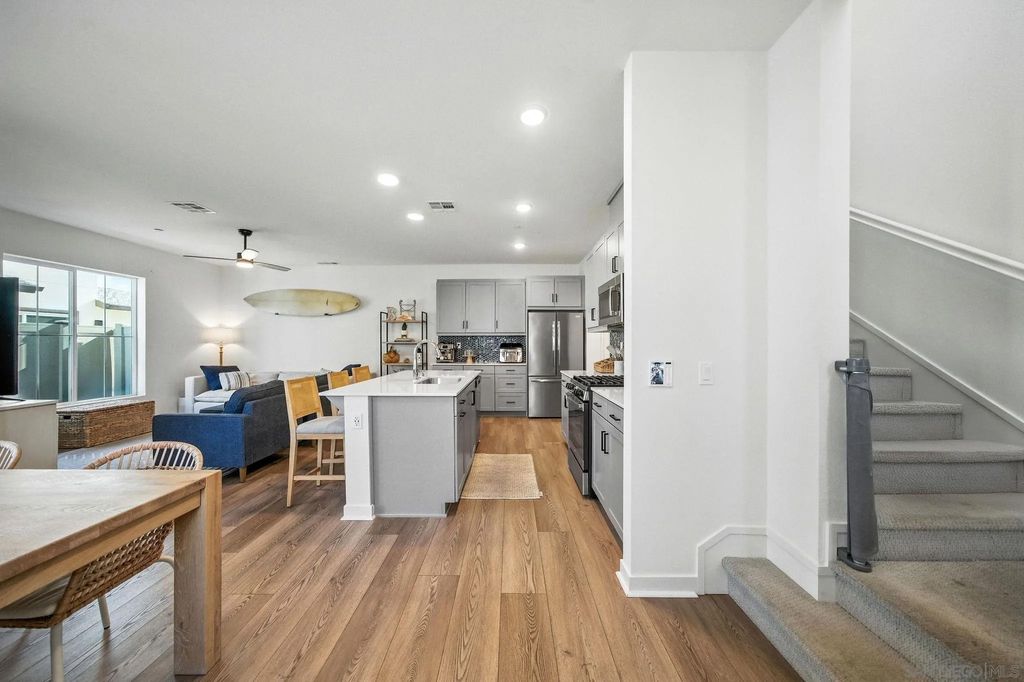 Photo of 239 Blended Place, Fallbrook, CA 92028 (MLS # 260006969)