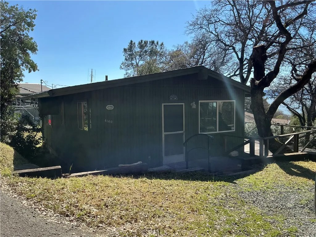 4160 Lakeview Drive