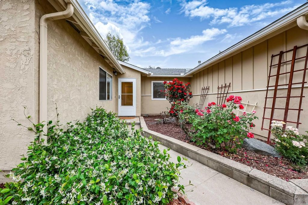 Photo of 9483 Lake Canyon Rd, Santee, CA 92071 (MLS # 260011637)