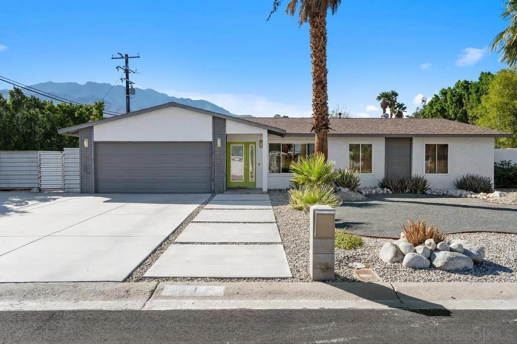 Photo of 2631 N Chuperosa RD, Palm Springs, CA 92262 (MLS # 260014369)