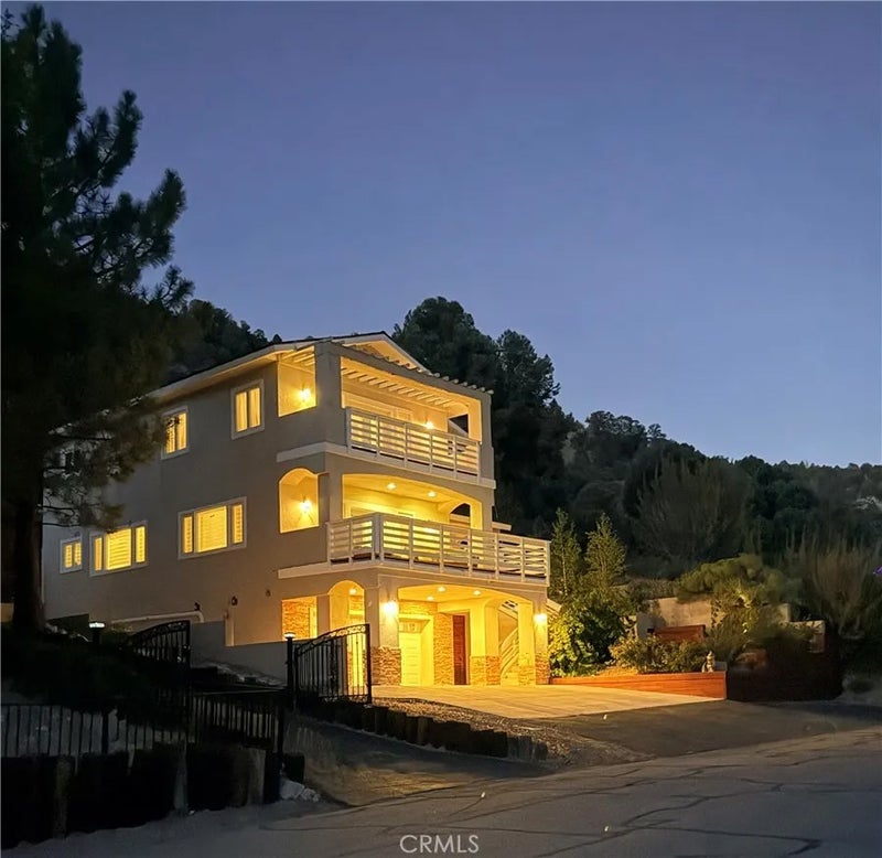 1102 Rivera Drive