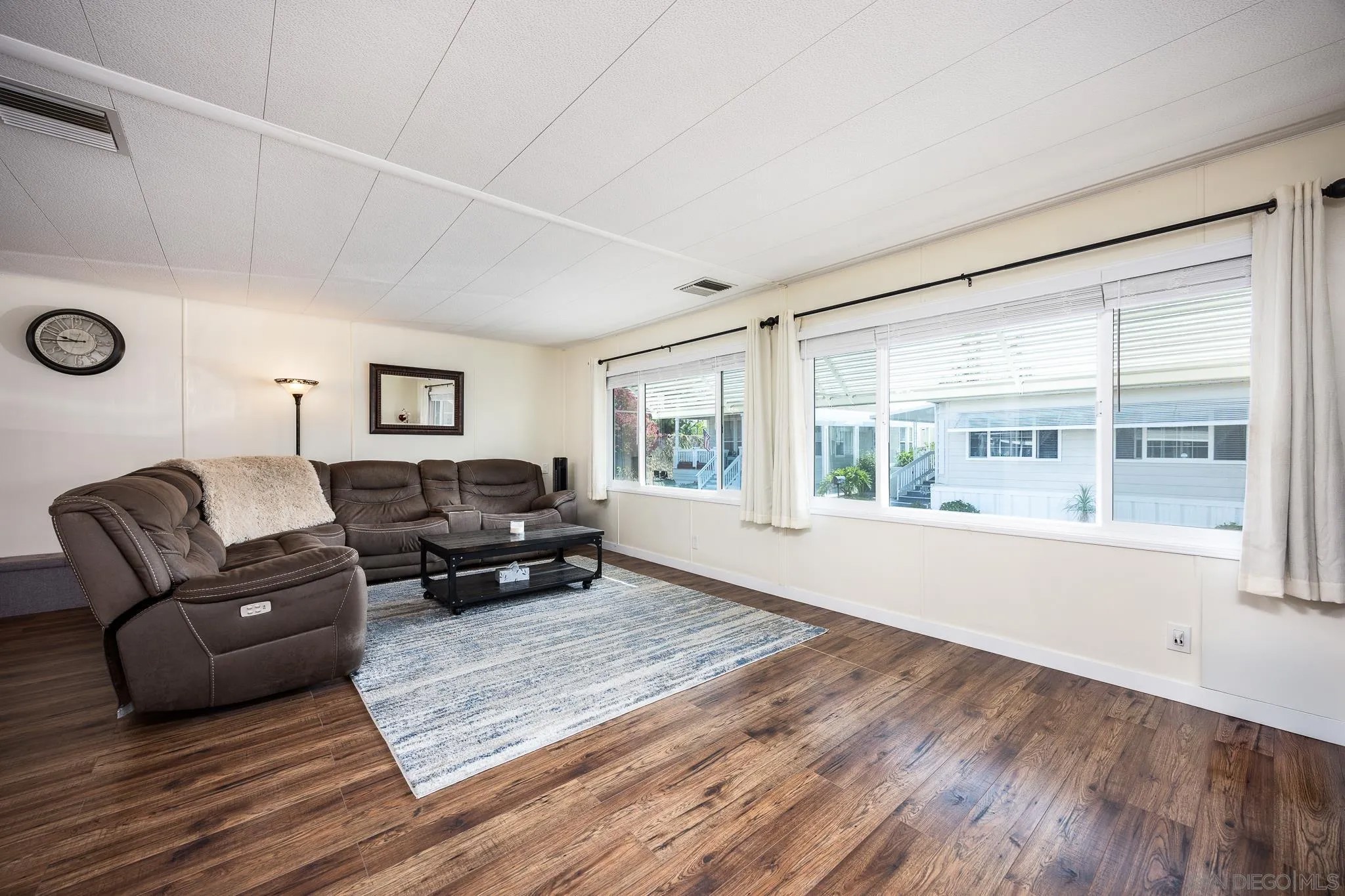 8301 Mission Gorge Rd SPC 382
