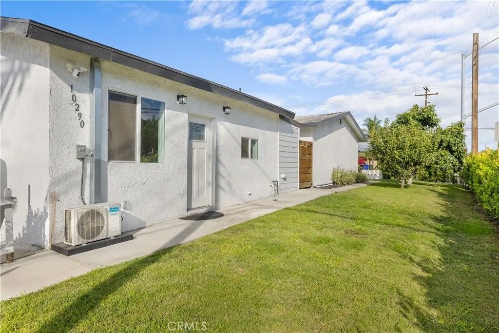 Photo of 10290 Monte Vista, Montclair, CA 91763 (MLS # CV25254985)