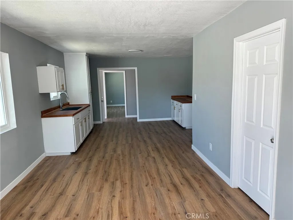 233 E 105th