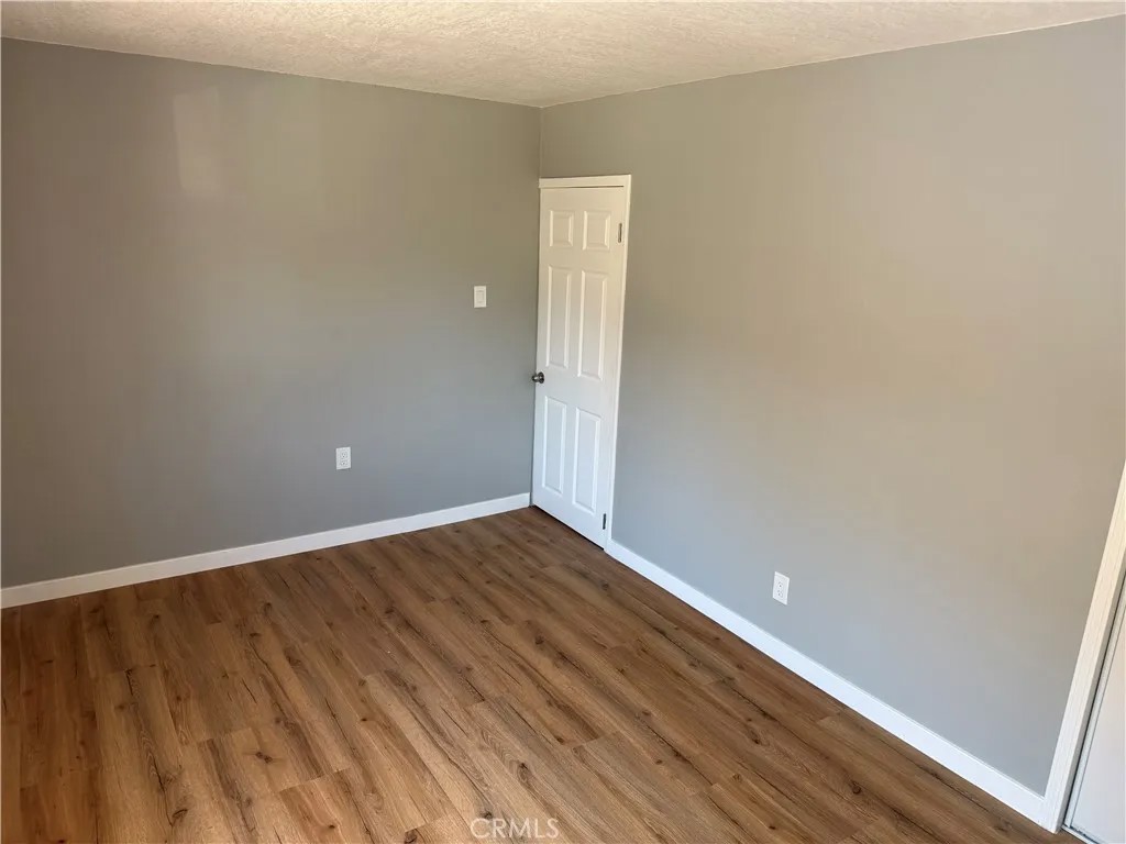 233 E 105th