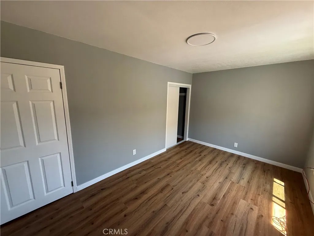 233 E 105th