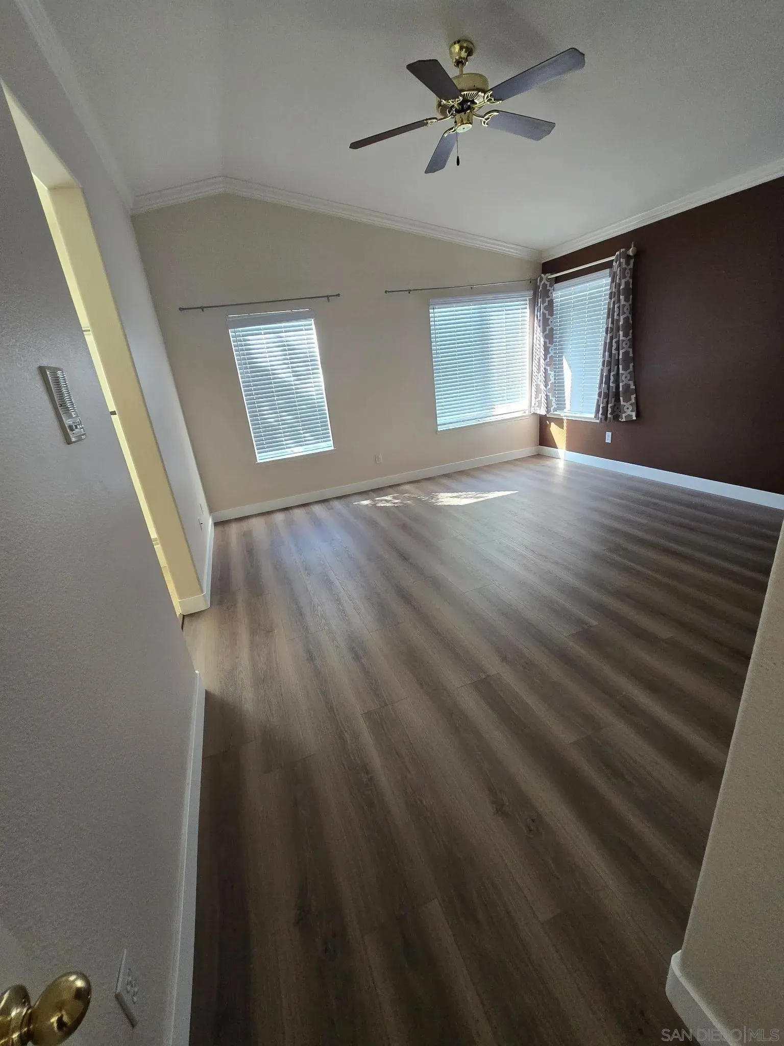 San Diego, California 92126, United States, 4 Bedrooms Bedrooms, ,3 BathroomsBathrooms,Residential,Active,238423