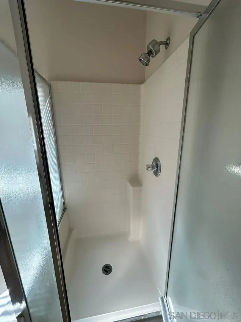 San Diego, California 92126, United States, 4 Bedrooms Bedrooms, ,3 BathroomsBathrooms,Residential,Active,238423