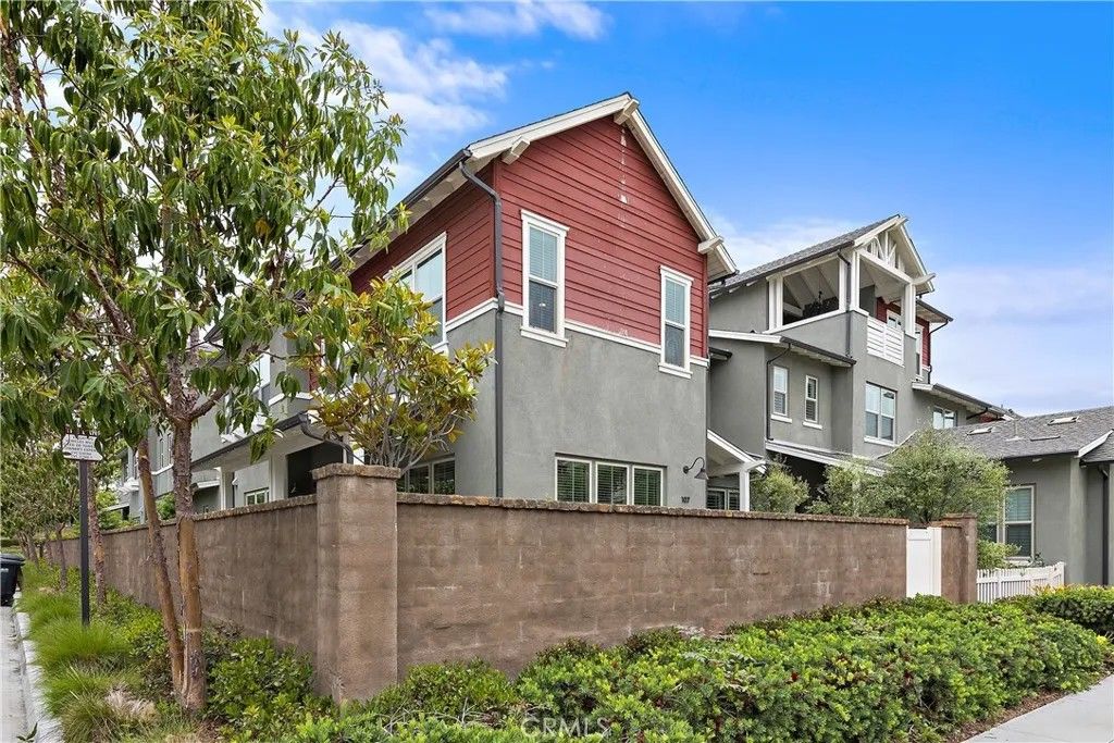 Photo of 107 Sencillo Place, Rancho Mission Viejo, CA 92694 (MLS # OC26001457)