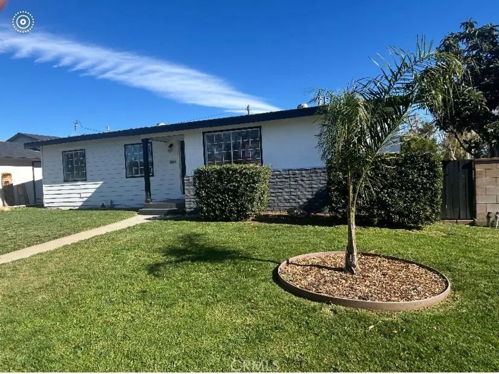 Photo of 856 Altura Way, Upland, CA 91786 (MLS # SW26006572)