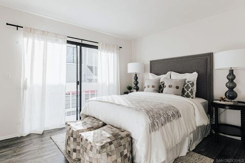 Tiny photo for 4652 Don Lorenzo Dr #A, Los Angeles, CA 90008 (MLS # 250044766)