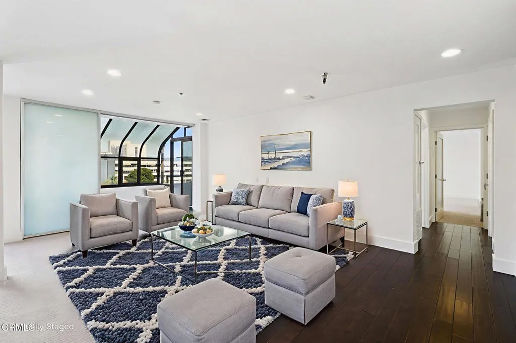 121 S Hope Street 408