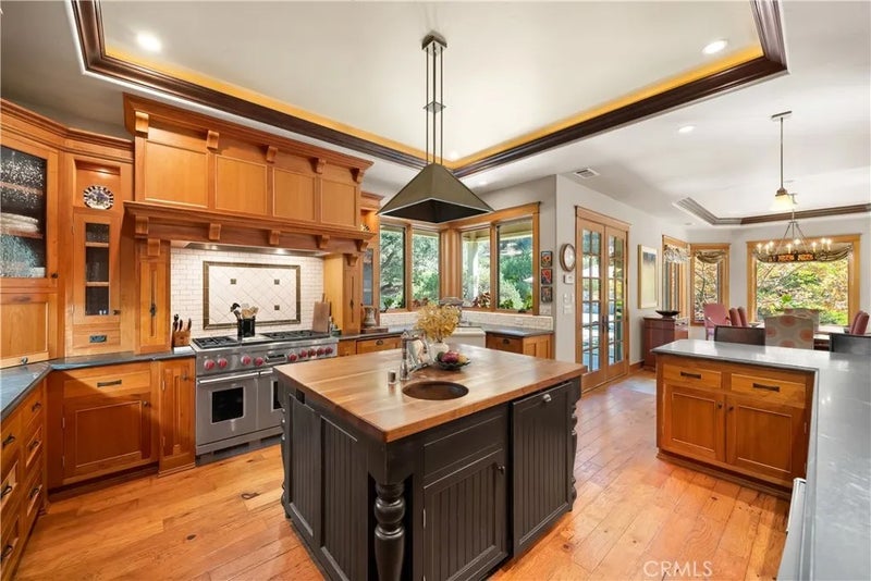 775 Los Vineros Lane