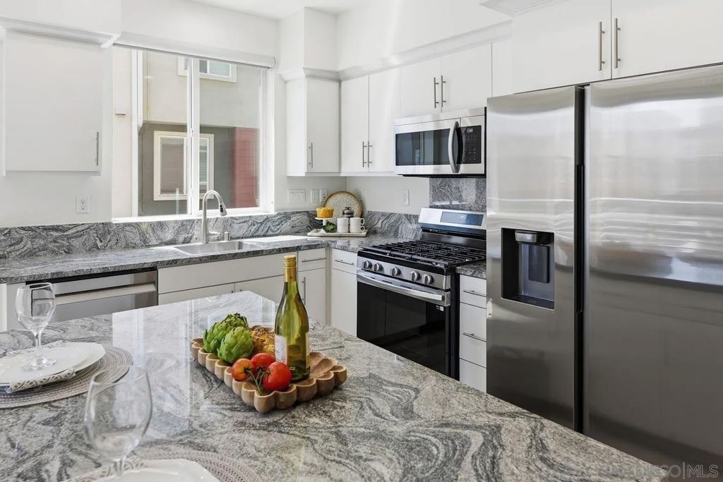 Photo of 214 Antoni Gln #710, Escondido, CA 92025 (MLS # 260009324)