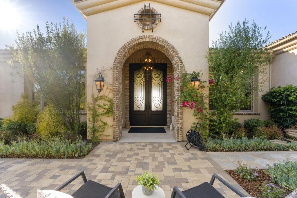 Photo of 8046 El Cielo, Rancho Santa Fe, CA 92067 (MLS # 250038177)