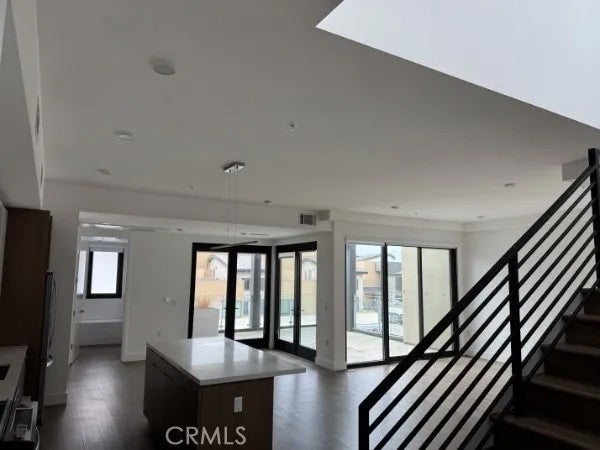 Photo of 709 E. Walnut Street #517, Pasadena, CA 91101 (MLS # TR26229157)