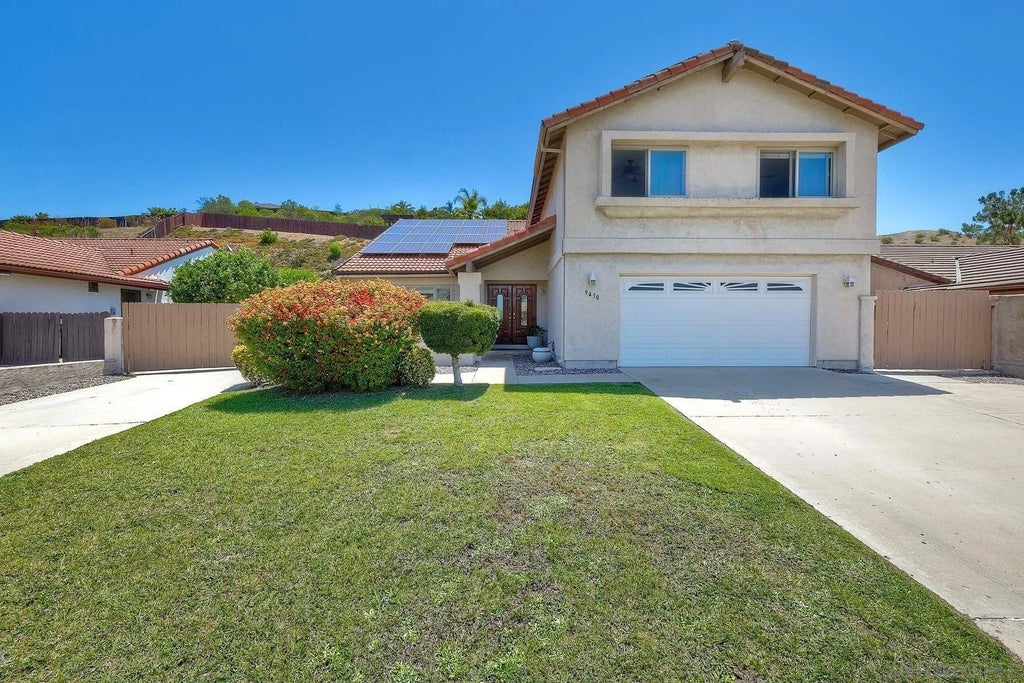 Photo of 9430 Palomino Ridge, Lakeside, CA 92040 (MLS # 260014146)