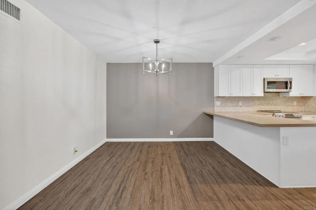 6050 Henderson Drive 33