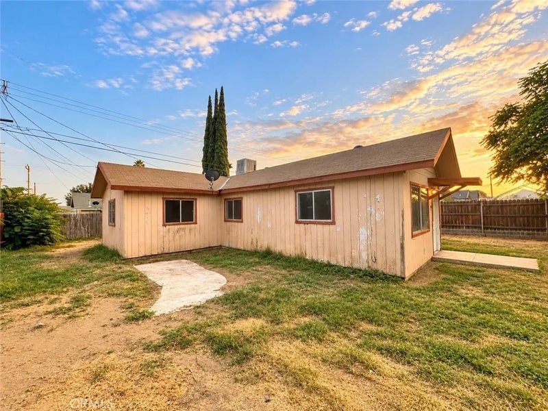 807 Castaic