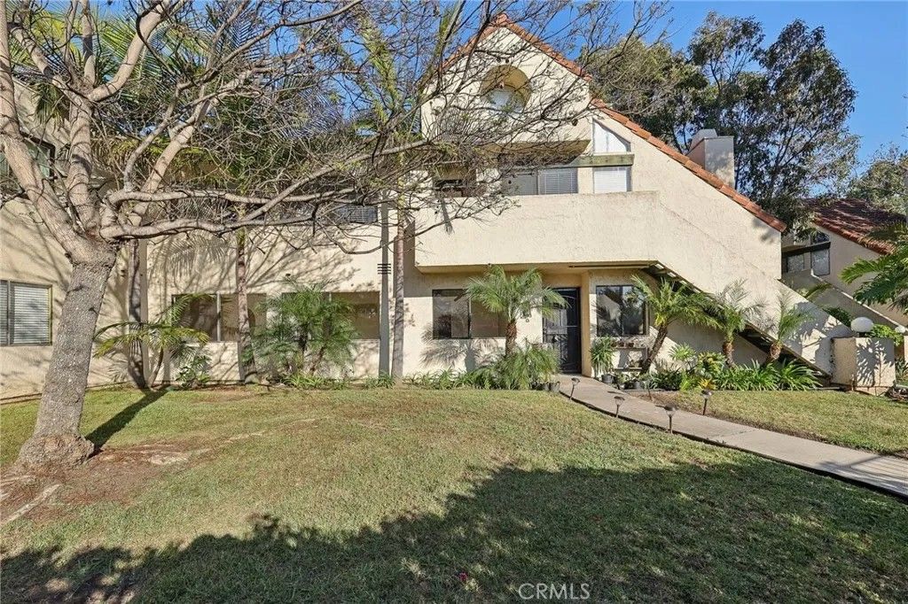 Photo of 383 N Melrose Drive #G, Vista, CA 92083 (MLS # SW26008888)