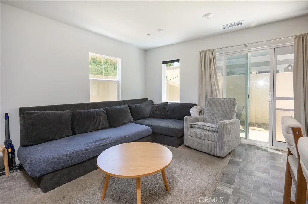 7276 Olive Grove