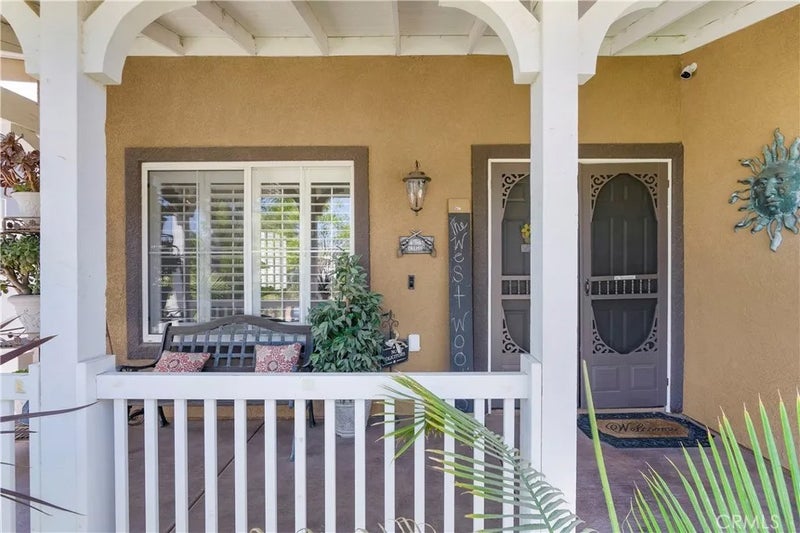 13735 Buckskin Trail Drive