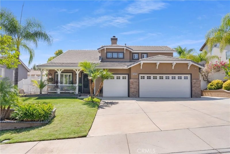13735 Buckskin Trail Drive